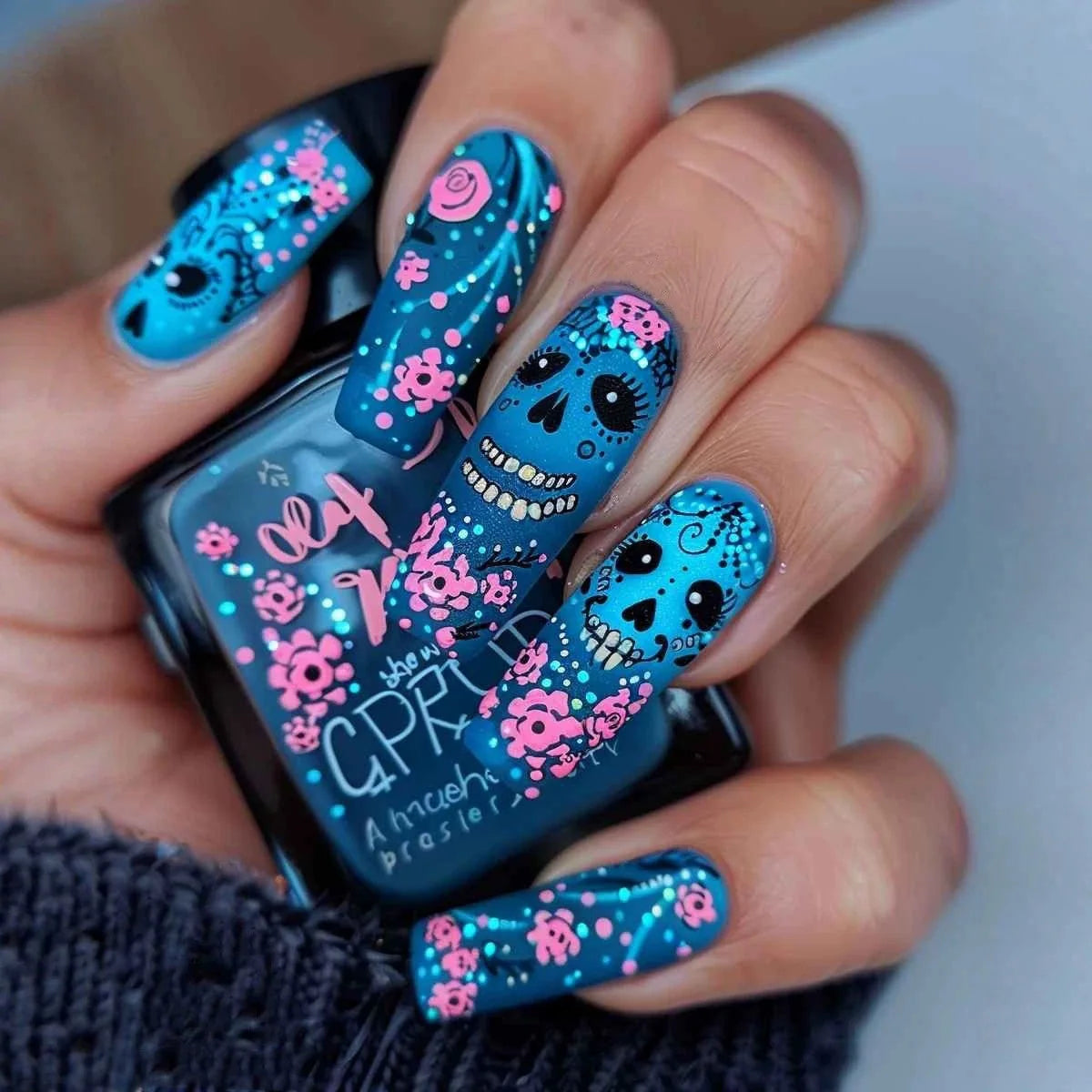 ♡ Glitter & Gothic Press-On Nails · 24 Pieces