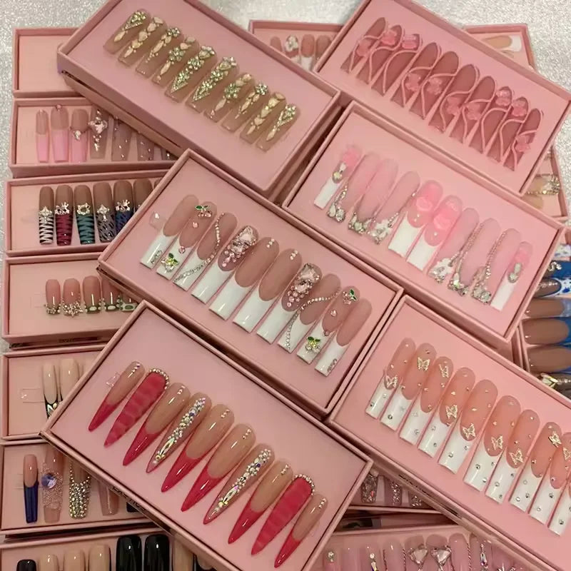 ✧ Decorative Press-On Nails · 24 Pieces