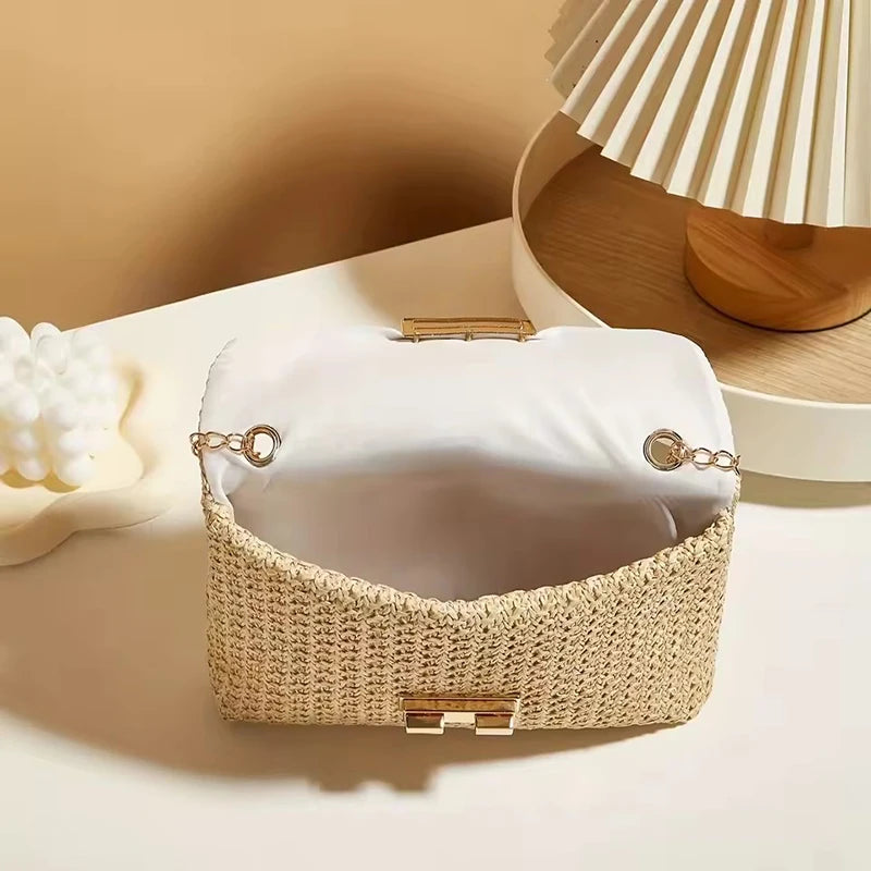 ♡ Woven Chain-Strap Shoulder Bag