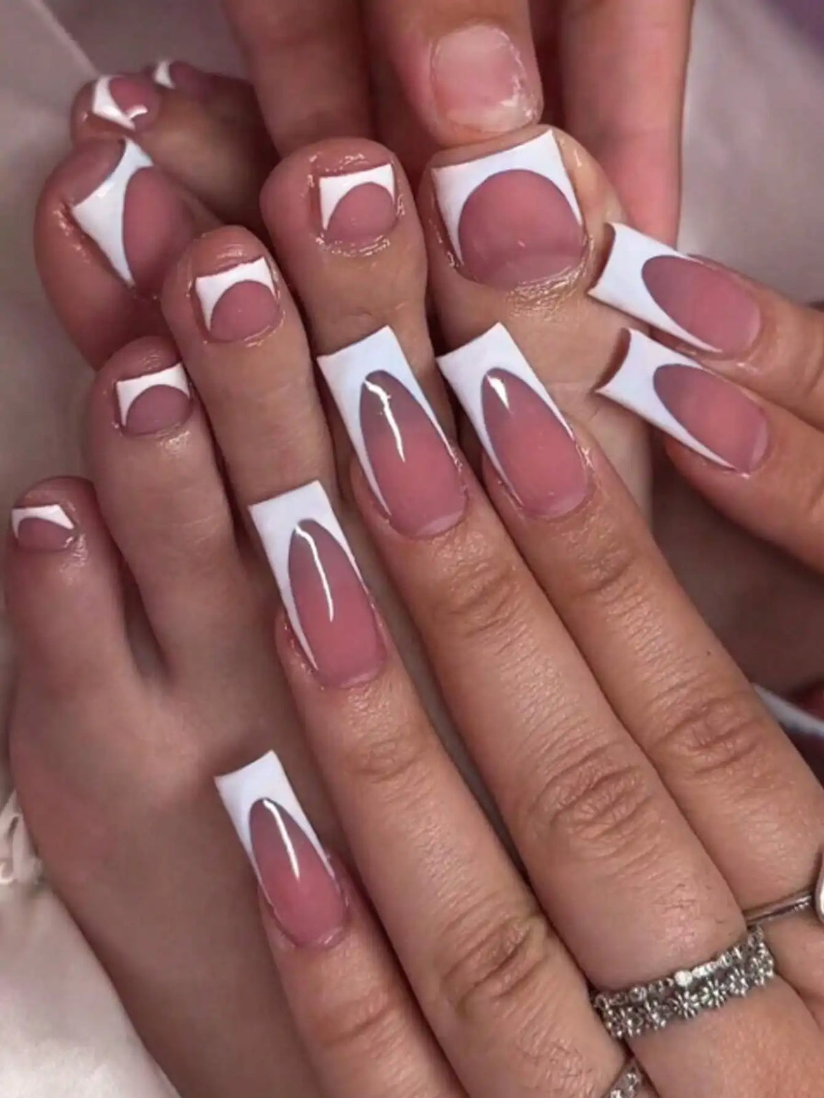 ♡ French-Style Finger & Toe Press-On Nails · 48 Pieces