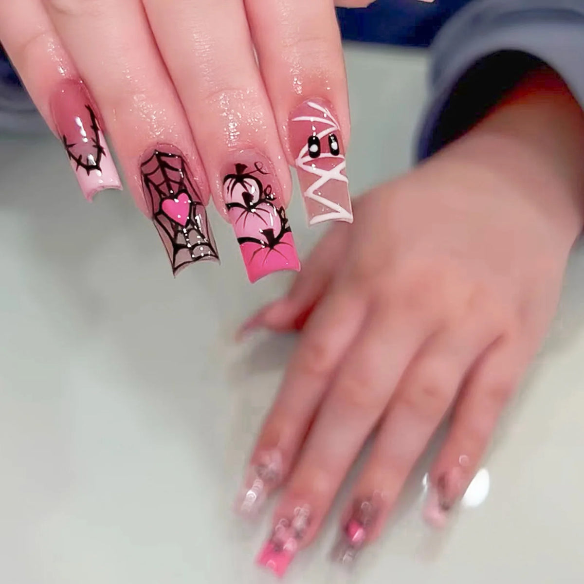 ♡ Glitter & Gothic Press-On Nails · 24 Pieces