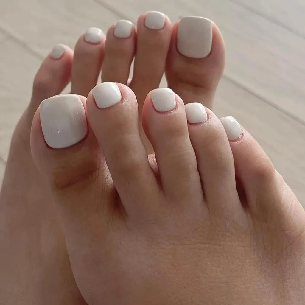 ❀ 120-Piece White Press-On Toenails