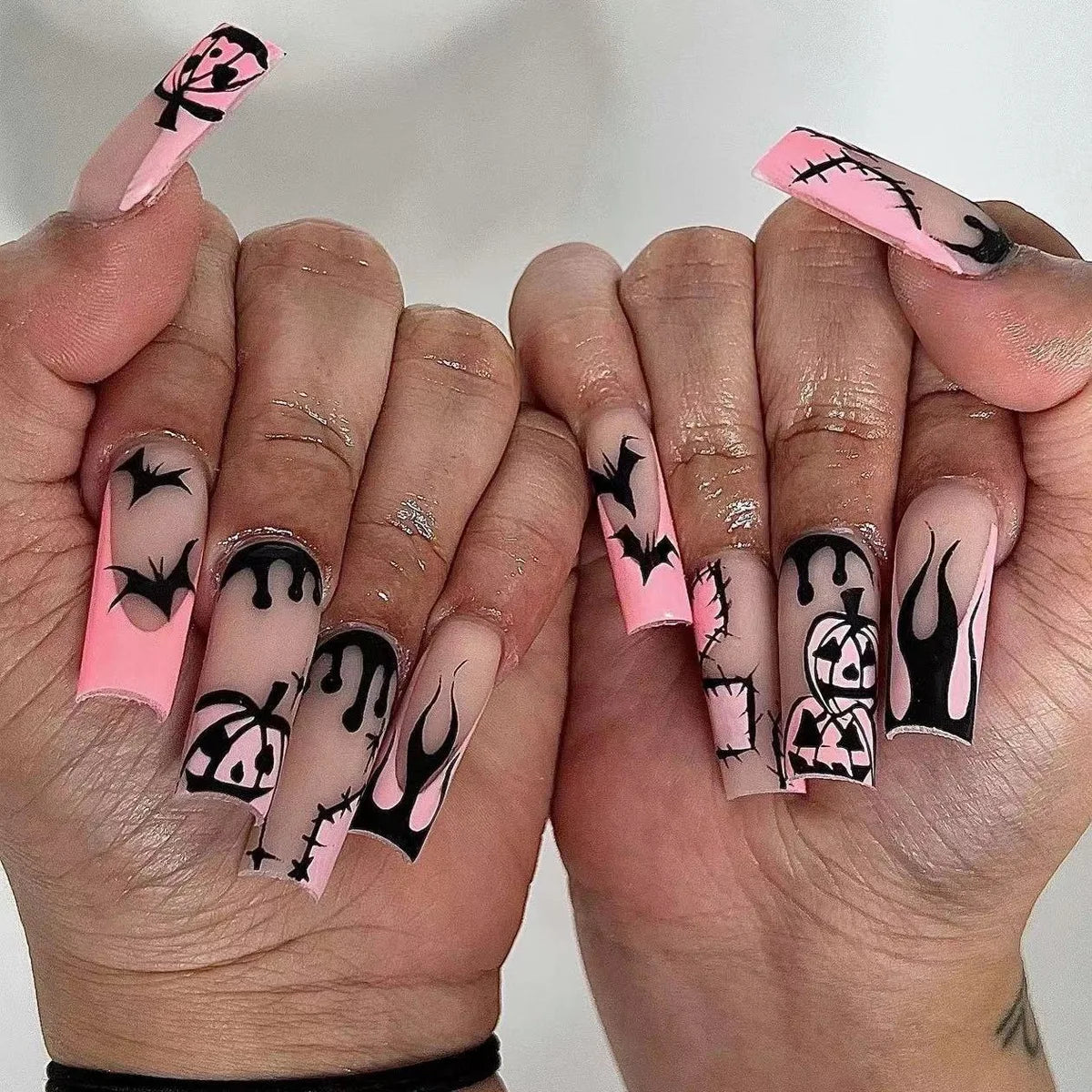 ♡ Glitter & Gothic Press-On Nails · 24 Pieces