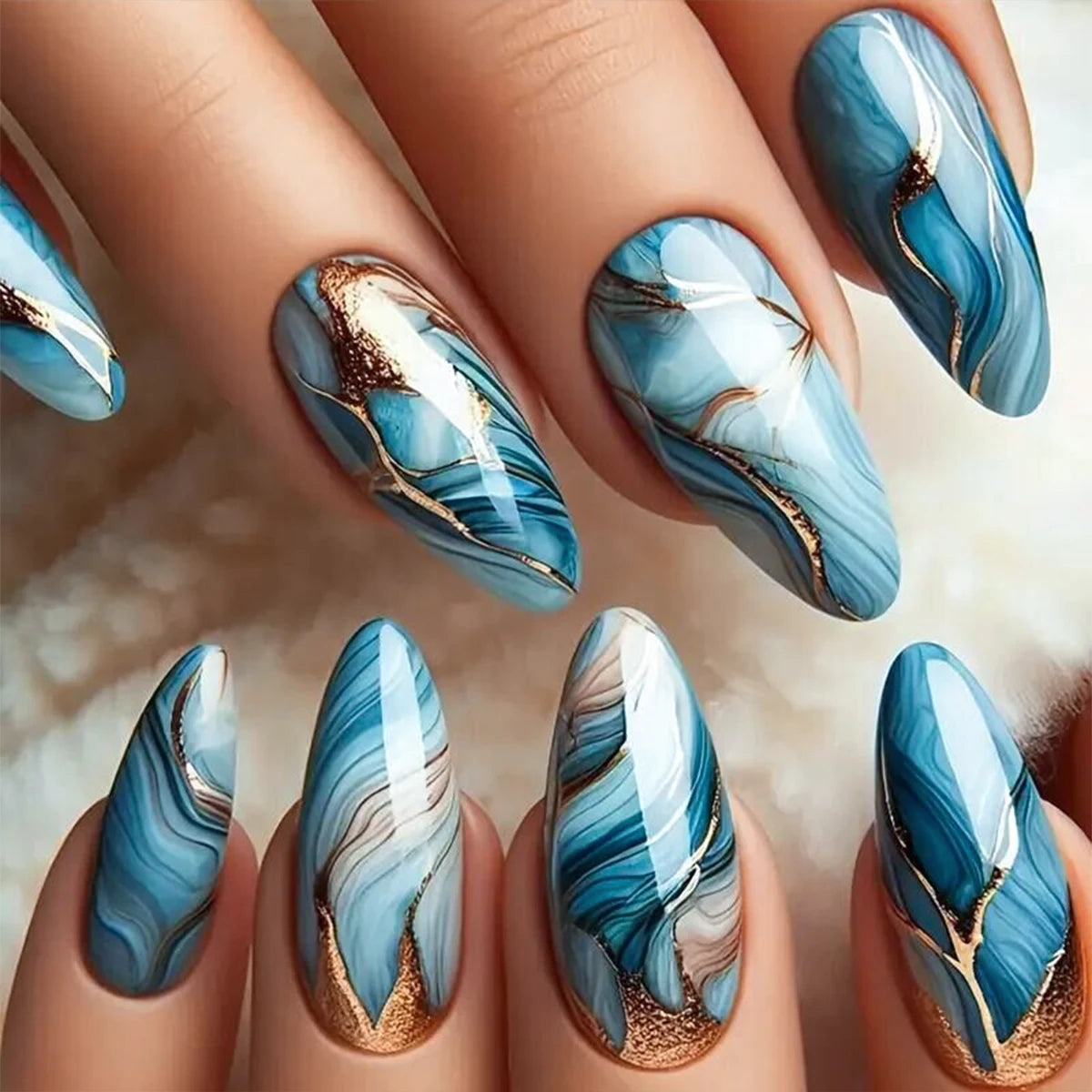 ✧ Decorative Press-On Nails · 24 Pieces